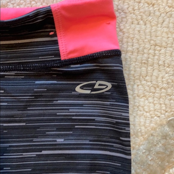 Kids Champion Leggings - Picture 3 of 4